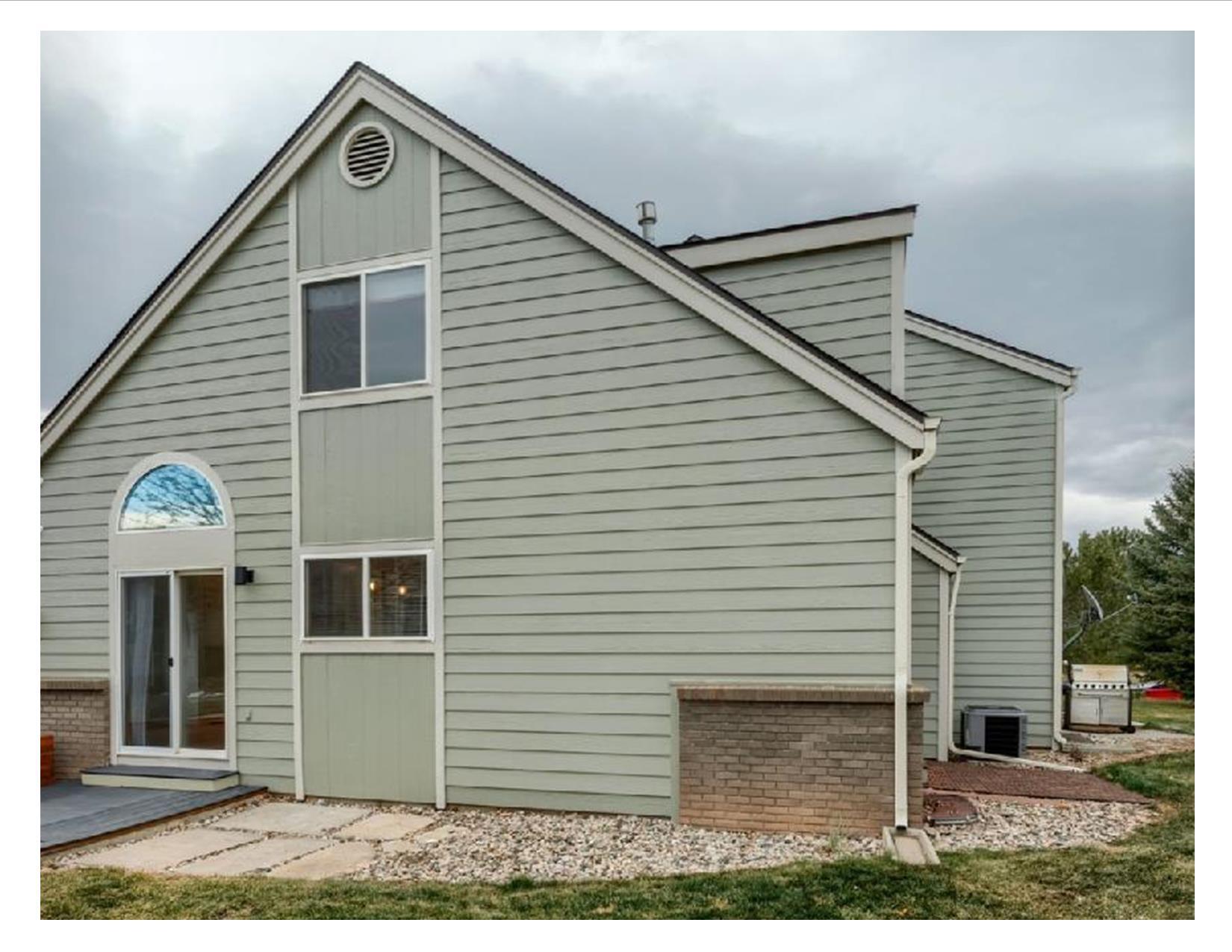 Outside End Unit - 2929 Ross Dr