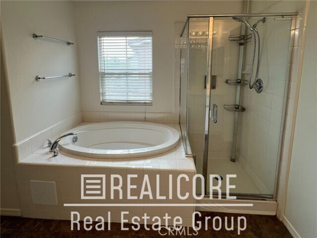 Building Photo - 15806 Rock Point Ln