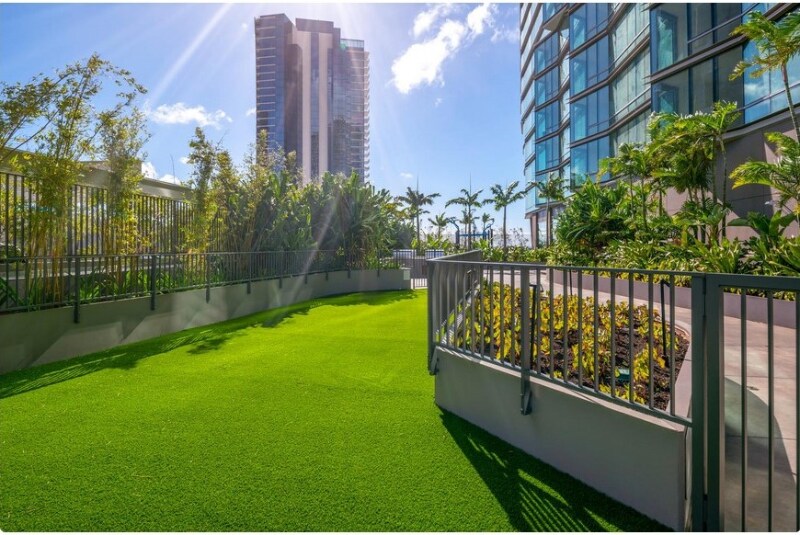 Building Photo - 1001 Queen St