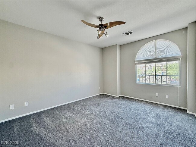 Building Photo - 10653 Turquoise Valley Dr