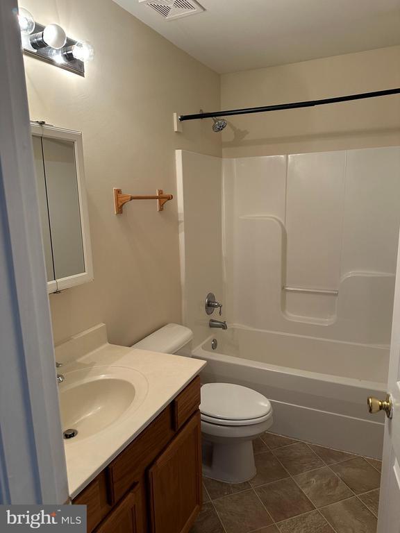 Building Photo - 1110 Finchs Hill Rd