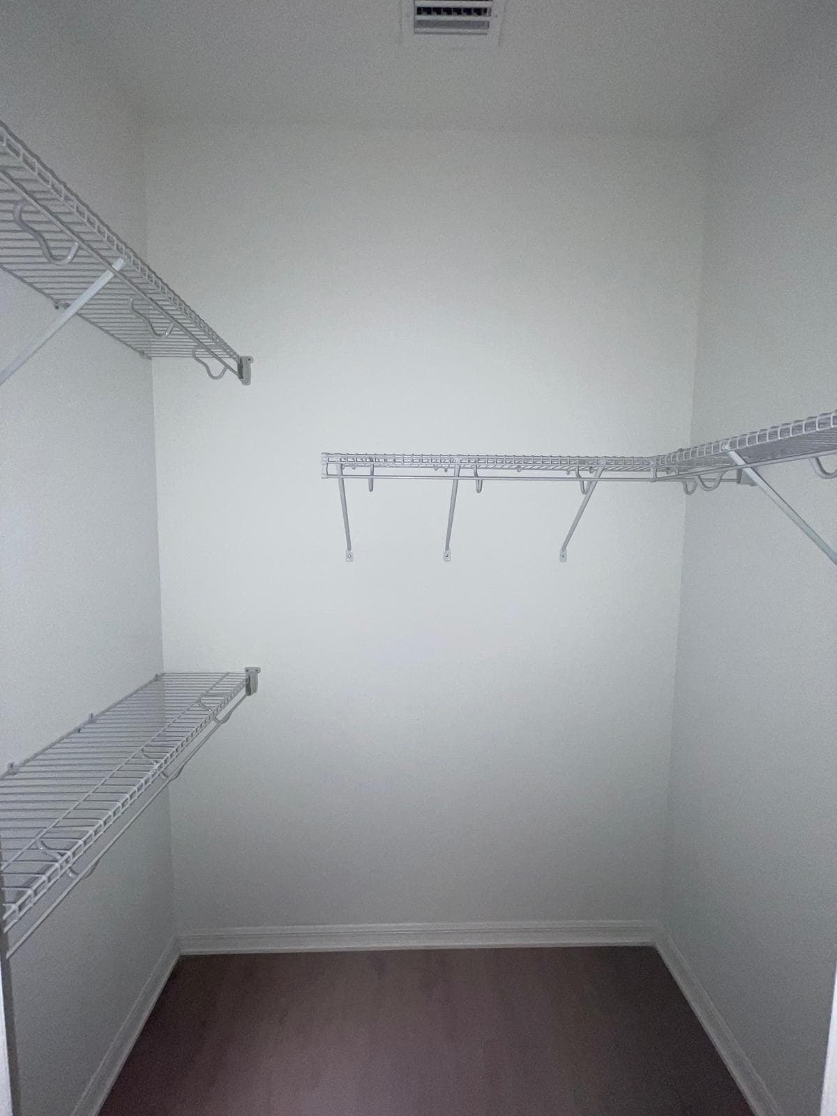 Building Photo - 6270 W Oak Park Blvd