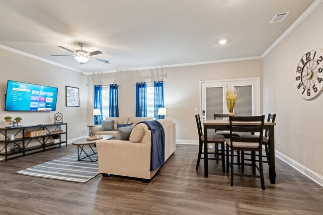 Building Photo - 2029 Pinnacle Walk