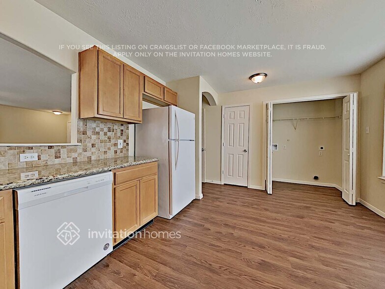 Building Photo - 6424 Mountain Pines Ln