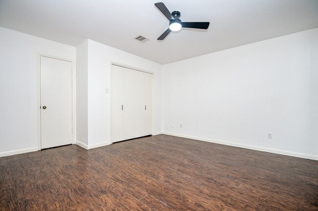 Building Photo - 7822 Albin Ln