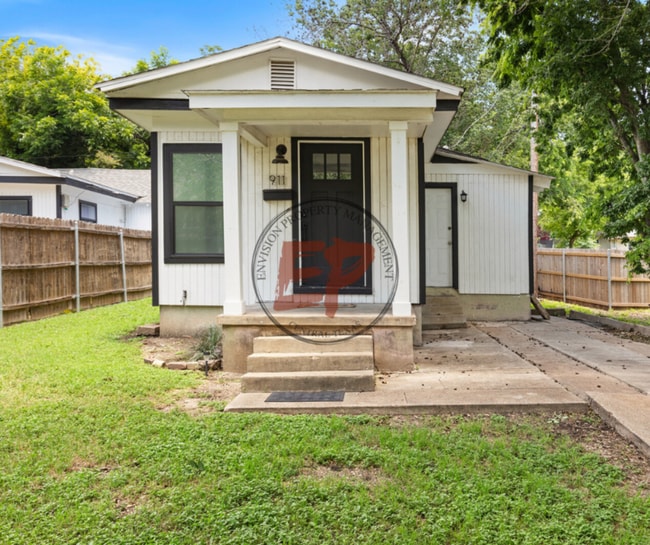 Primary Photo - 915 N 19th St