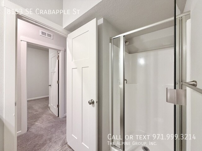 Building Photo - 8153 SE Crabapple St