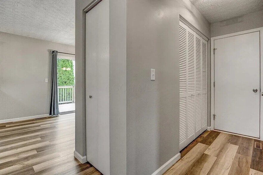 Building Photo - 1962 Manley Way