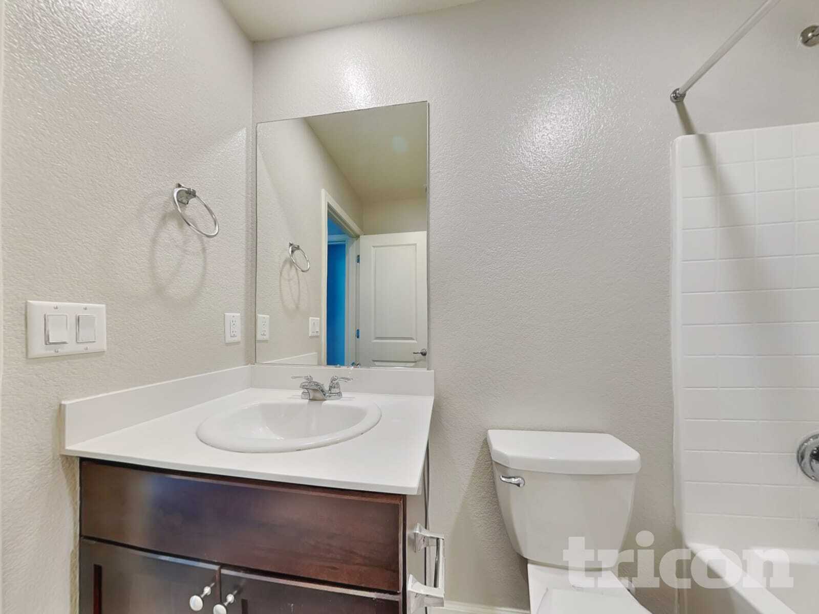 Building Photo - 8952 Elk Ravine Dr