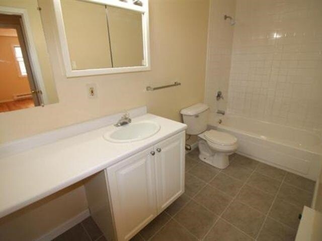 Building Photo - 73 E Broadway