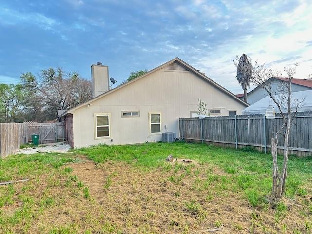 Building Photo - 6006 Parkwood Dr
