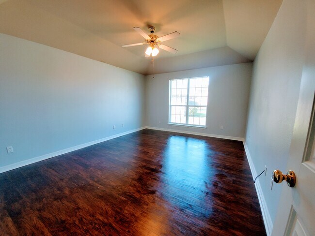 Building Photo - 5866 Palo Pinto Dr