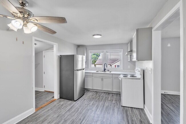 Building Photo - Cozy & Convenient 2BR, 1.5BA Greer Rental Near Downtown! $1,300/mo rent