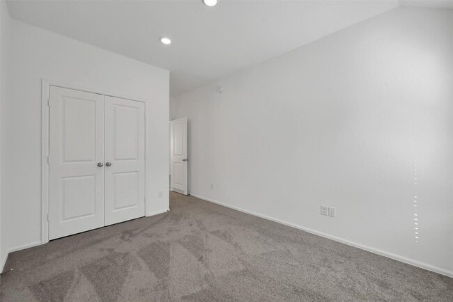 Building Photo - 23705 Pagliano Ct