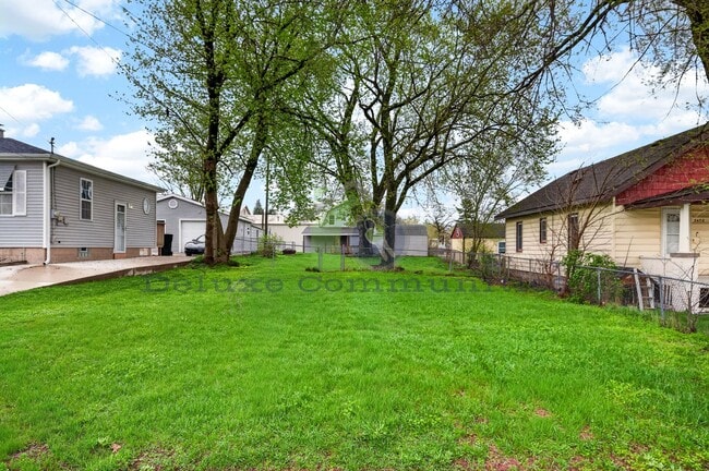 Building Photo - 3 Bedroom Single Family Home- Wyoming- Completely Remodeled!!!