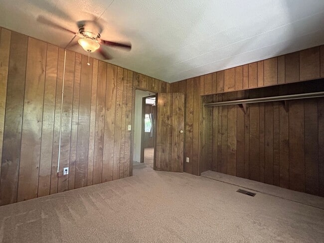 Building Photo - 2 Tarn Cir