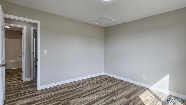 Building Photo - 9257 Stanford Rd