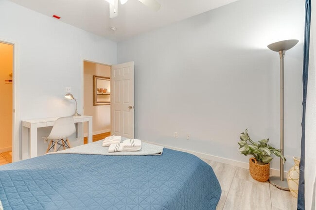 Building Photo - 12166 Metric Blvd