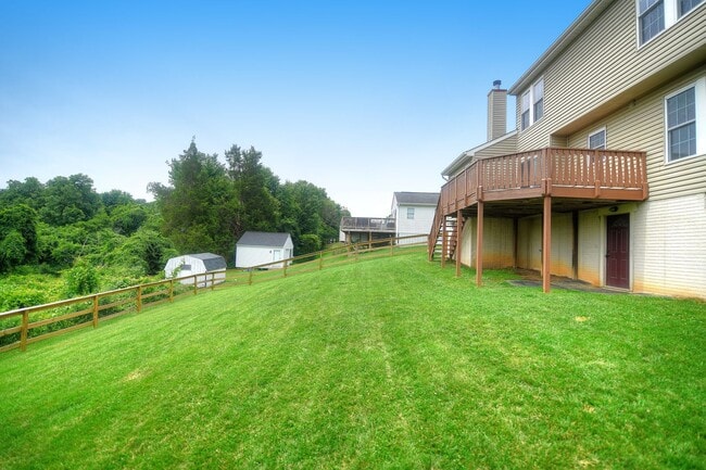 Building Photo - One-of-a-Kind Detached Home in Villages of Bynum Run