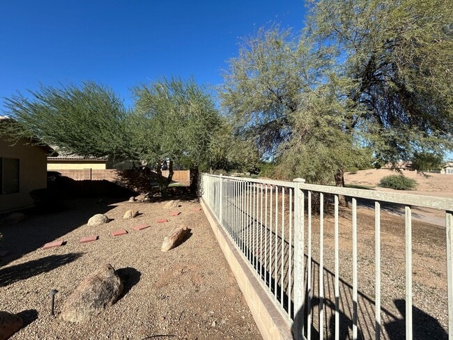 Building Photo - Beautifully Remodeled