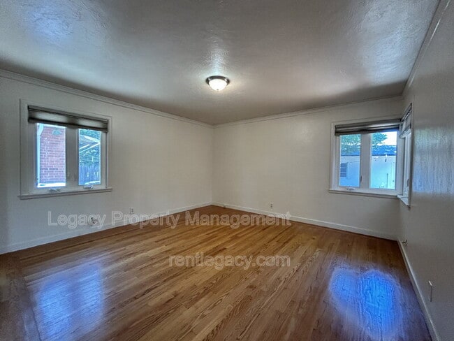 Building Photo - 1149 8th Ave