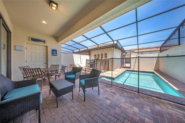 Building Photo - 2027 Majorca Dr