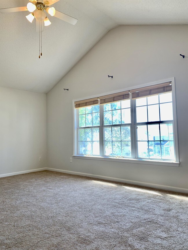 Building Photo - 485 Chippenham Ct