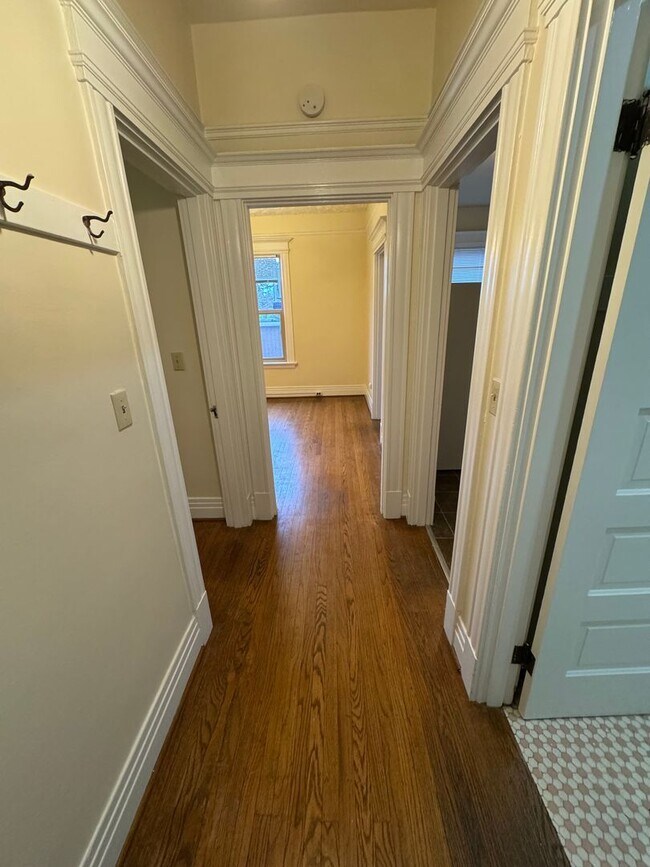 Building Photo - Bancroft Apartments