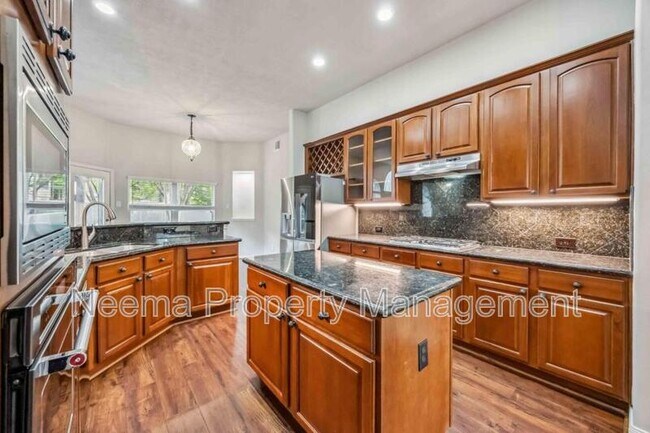 Building Photo - 23822 Wellington Ct Blvd