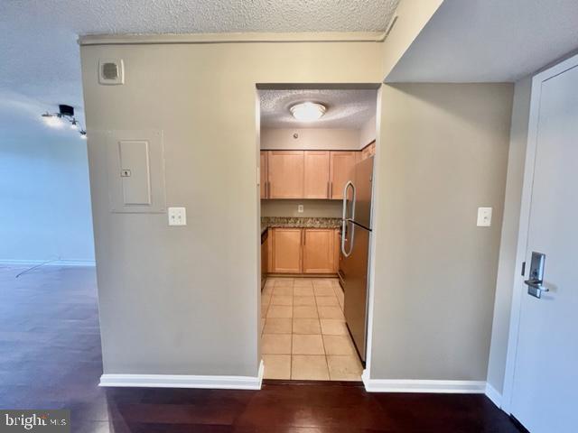 Building Photo - 10101 Grosvenor Pl