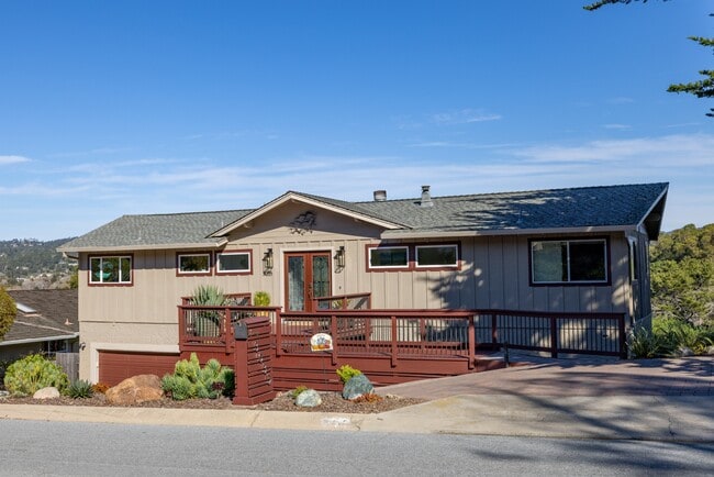 Building Photo - 3035 Ribera Rd