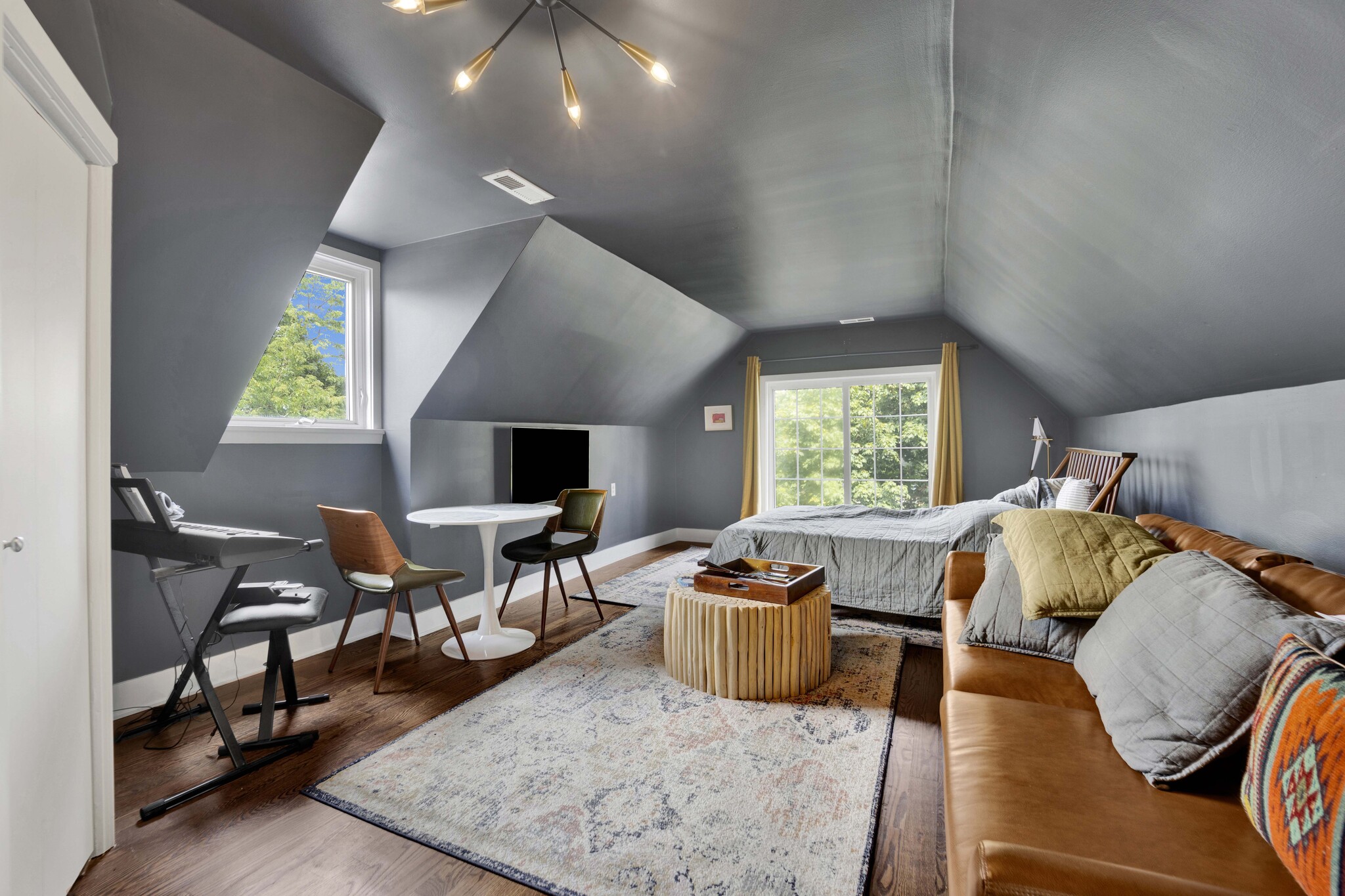 Building Photo - 1625 W Hollywood Ave