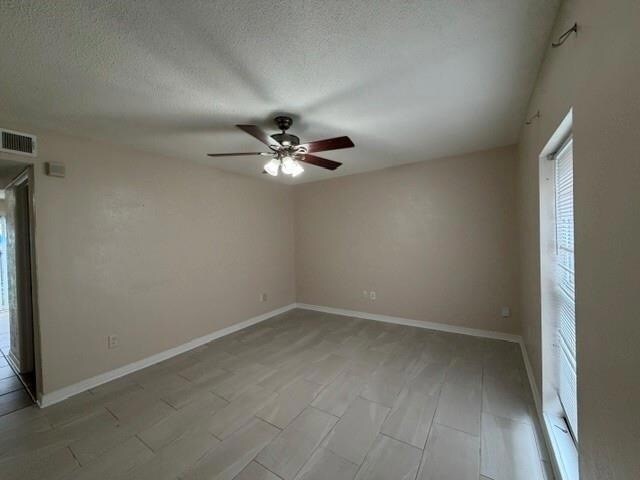 Building Photo - 1752 Newport Pl