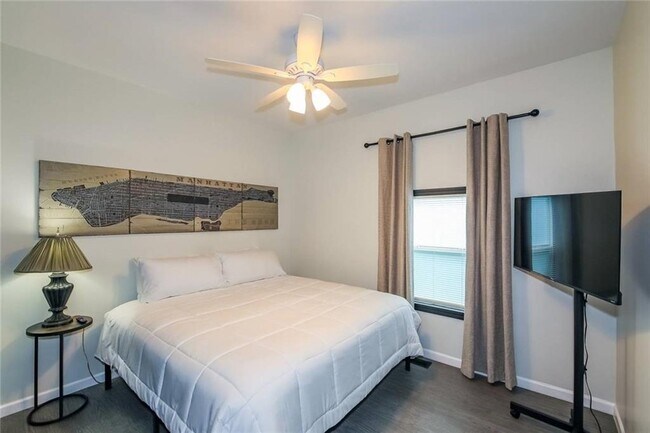 Building Photo - 64 Moury Ave SE