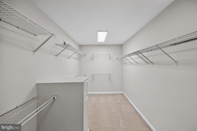 Building Photo - 6401 Abingdon Pl