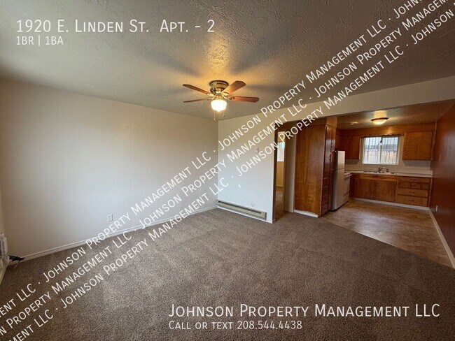 Building Photo - 1920 E Linden St