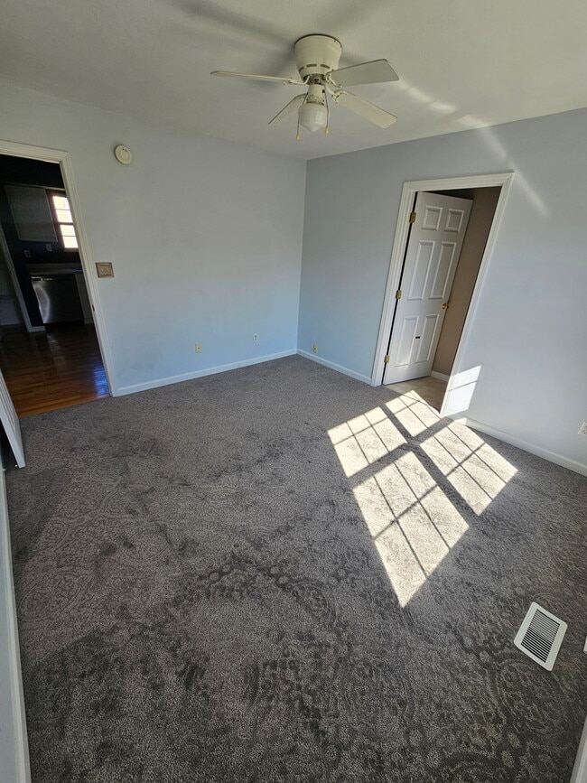 Building Photo - 4426 High School Rd