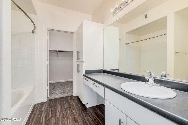 Building Photo - 3302 N 7th St