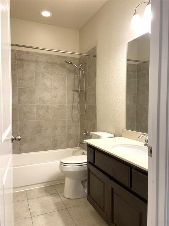 Building Photo - 2765 Sorano Ave