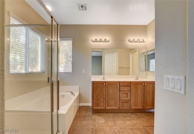 Building Photo - 4126 Blue Manor Ln