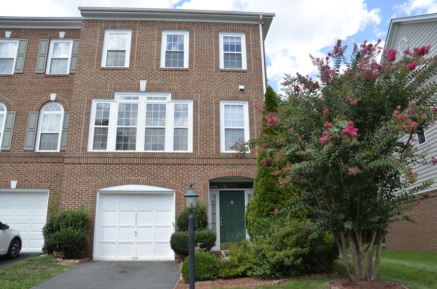 Building Photo - 12250 Winscombe Ter