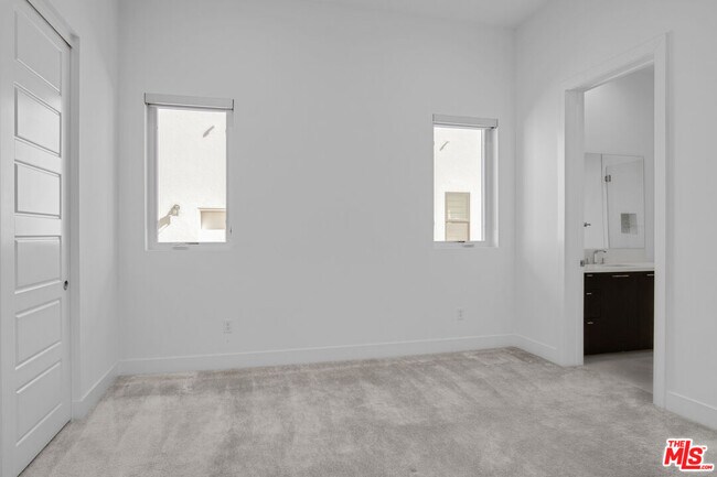 Building Photo - 20056 Mersey Ln