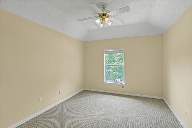 Building Photo - 2416 Spoonbill Dr