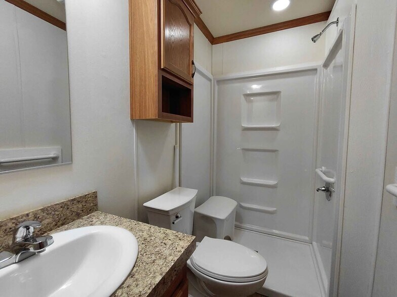 Building Photo - 2022 Mockingbird Pl NW
