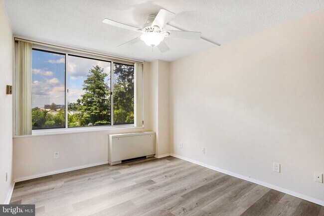 Building Photo - 11801 Rockville Pike