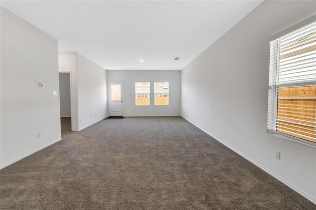 Building Photo - 160 The Bad Wy