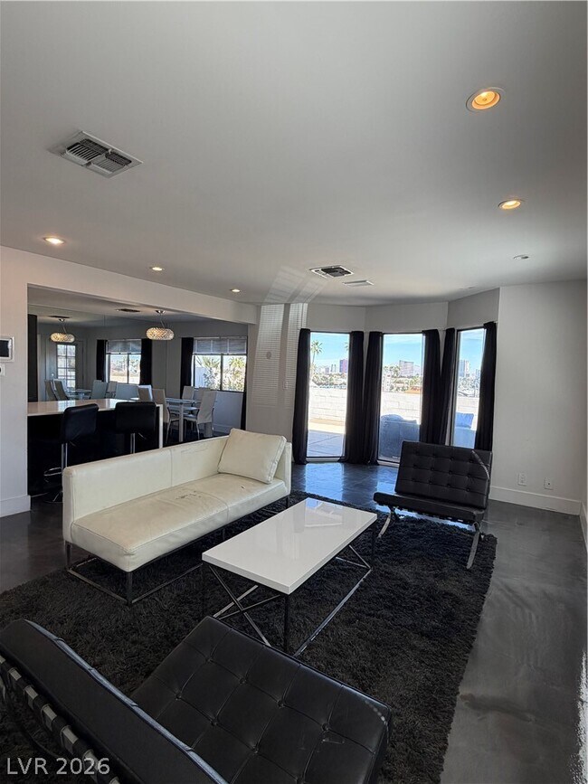 Building Photo - 3988 Delos Dr