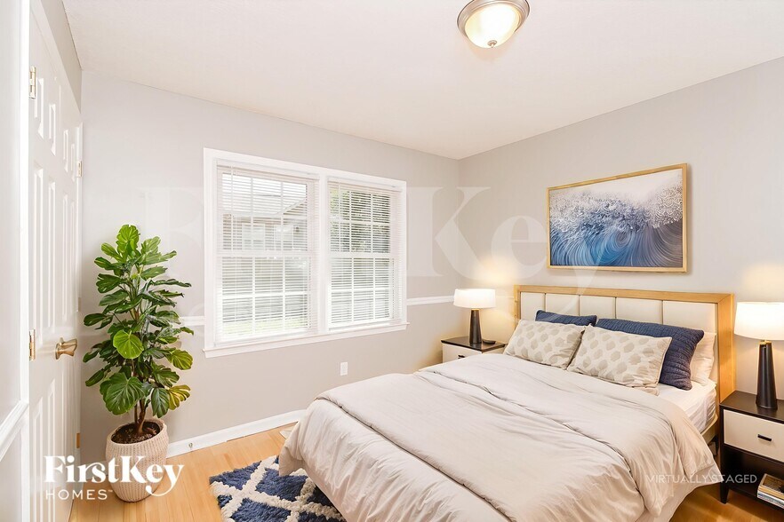 Building Photo - 6706 River Hills Dr