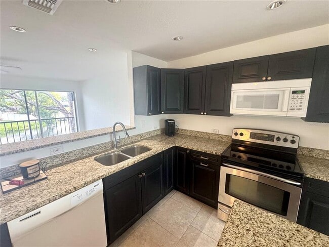 Building Photo - 9201 Tudor Dr