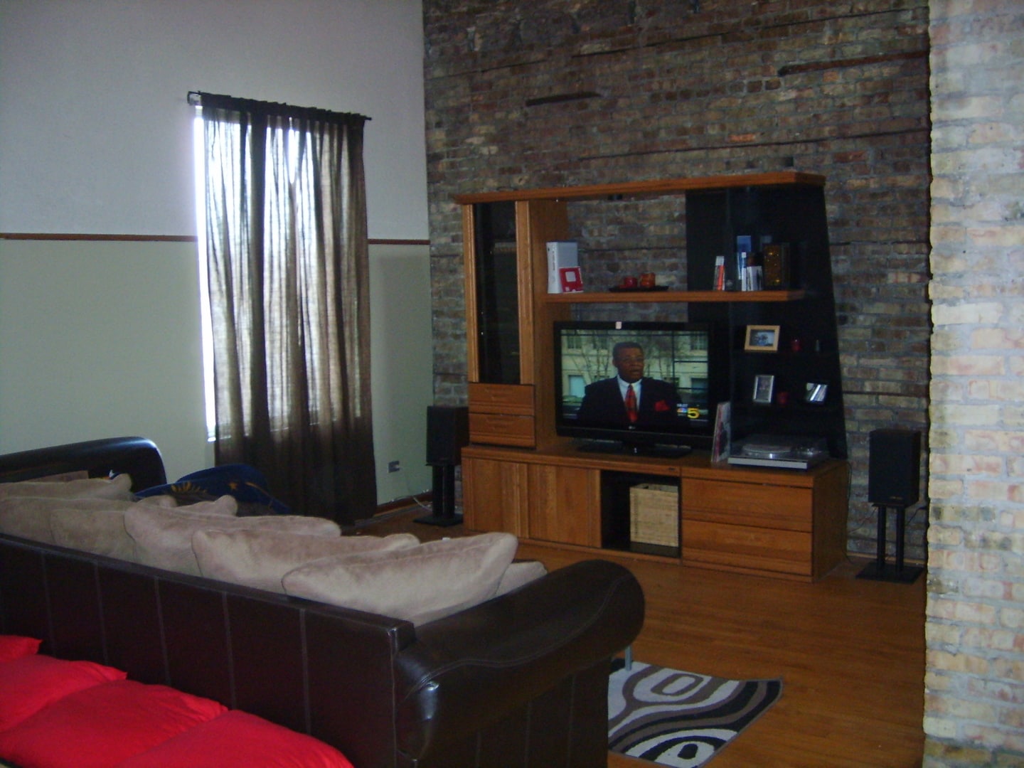 Building Photo - 2350 W Augusta Blvd